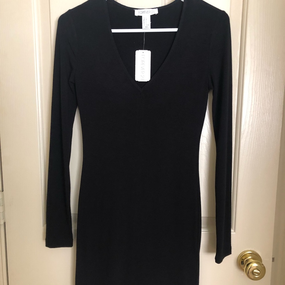 F21 long sleeves blk mini dress